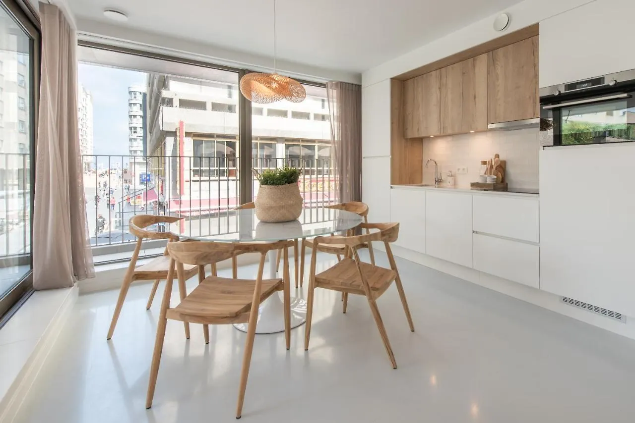 Residentie Rino - Luxe Appartement Oostende 0*, Ostend